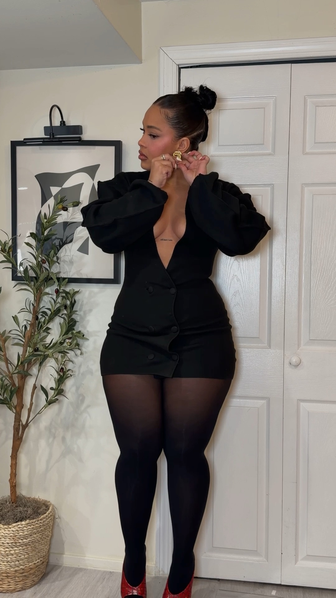 Girls night out ! The perfect little black dress ✨

#LTKgrwm #LTKootd