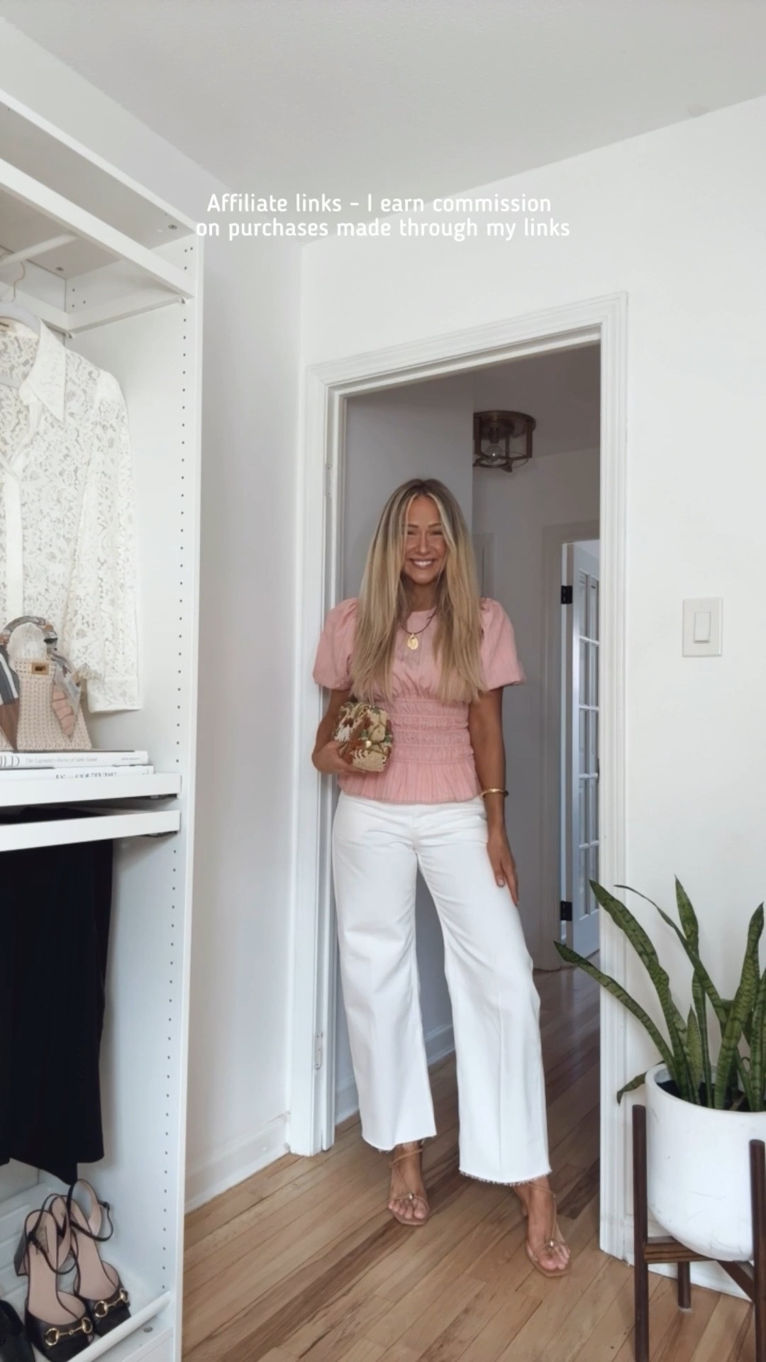 Affiliate links - I earn commission on purchases made through my links | spring fashion

Cute top and jeans outfit 