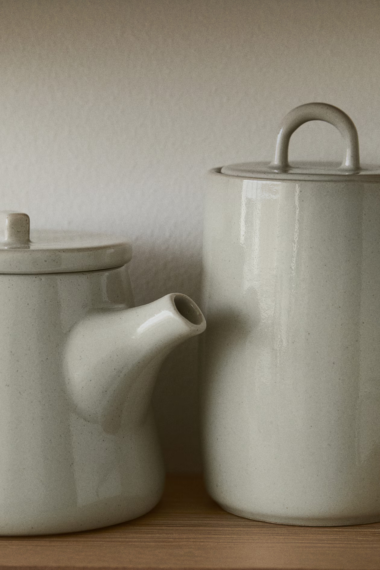 Stoneware jar | H&M (UK, MY, IN, SG, PH, TW, HK)
