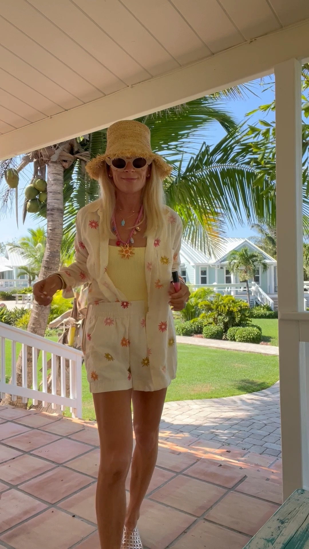 This Old Navy set is SO good paired with this yellow swim! 