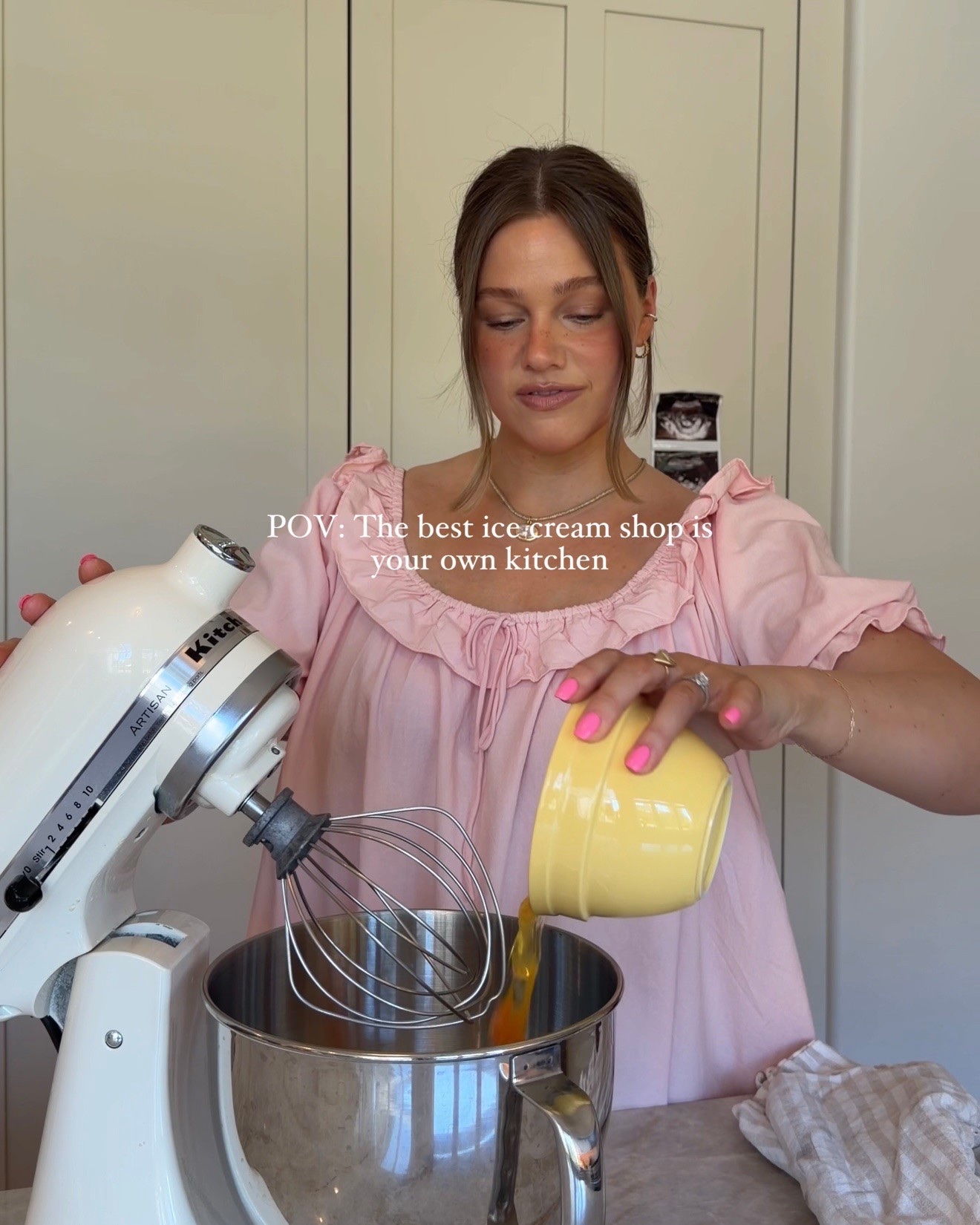 Ice cream at home! So easy and delicious we’ve been making it non stop 🌟

#icecream #homemadeicecream #summertreat #bresheppard