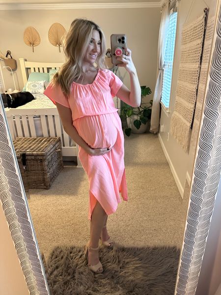 TARGET FINDS 💓

this color is amazing! I love the pink pastel color. It’s not maternity but definitely bump friendly. Flowy with an open back! 

ONLY $35 
Spring dresses 
Target spring looks
Target finds 

#LTKtravel #LTKFind #LTKunder50