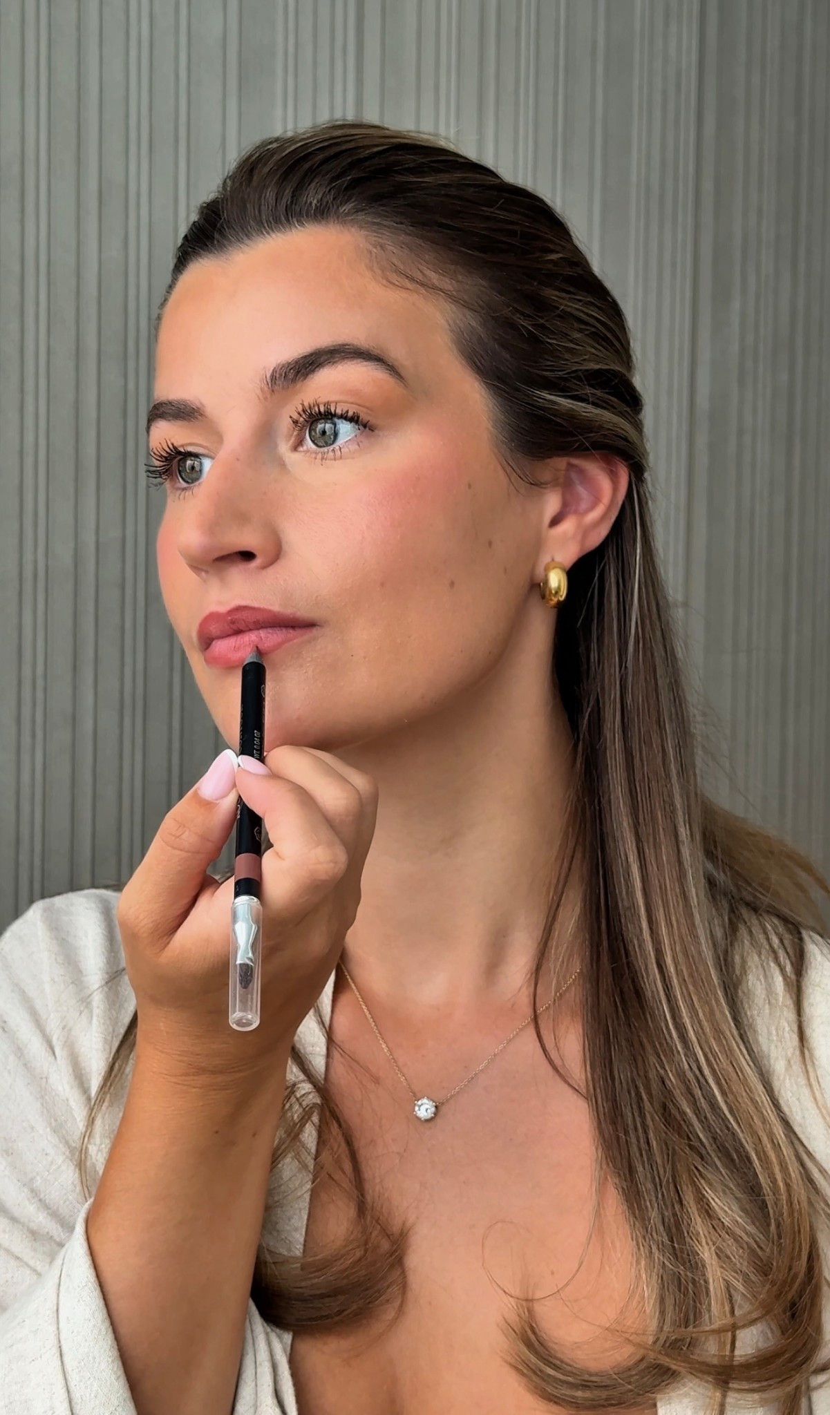 Details ✨

Foundation - Shade 8
Concealer - Shade 301N
Bronzer - Shade Oak 
Powder - Translucent 
Brow Pencil - Medium 
Blush - Dusty Rose 
Mascara - Espresso 
Lip Liner - 300
Lip Gloss - Topaz


#LTKbeauty