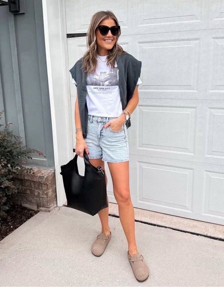Spring Casual Outfit


Spring outfit  seasonal outfit  spring style  vacation outfit  trendy outfits  outfit guide  style tips for her  tote bag  denim shorts  women's fashion  

#LTKSeasonal #LTKstyletip