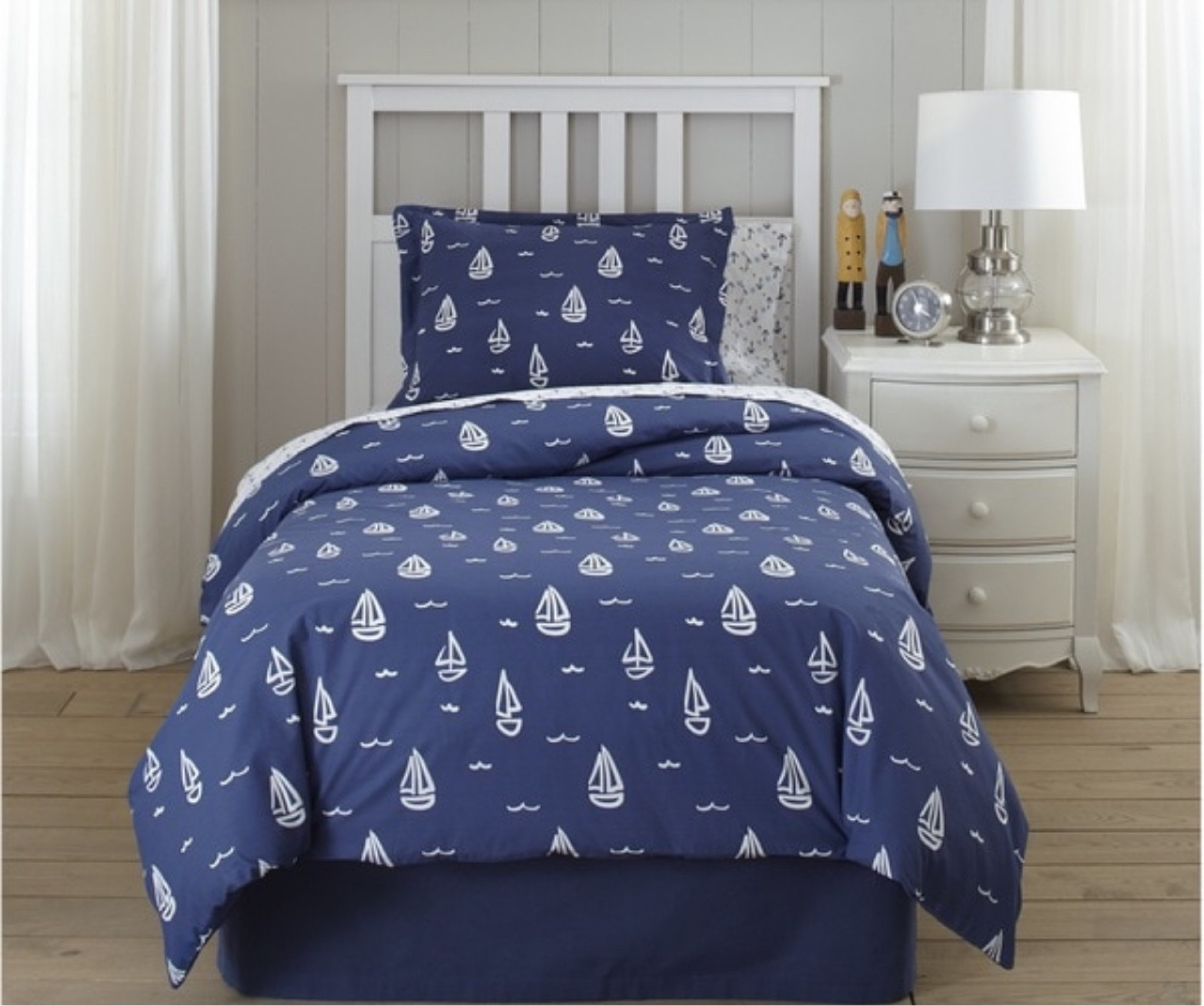 Boat bedding for kids room

#LTKhome #LTKkids #LTKsalealert