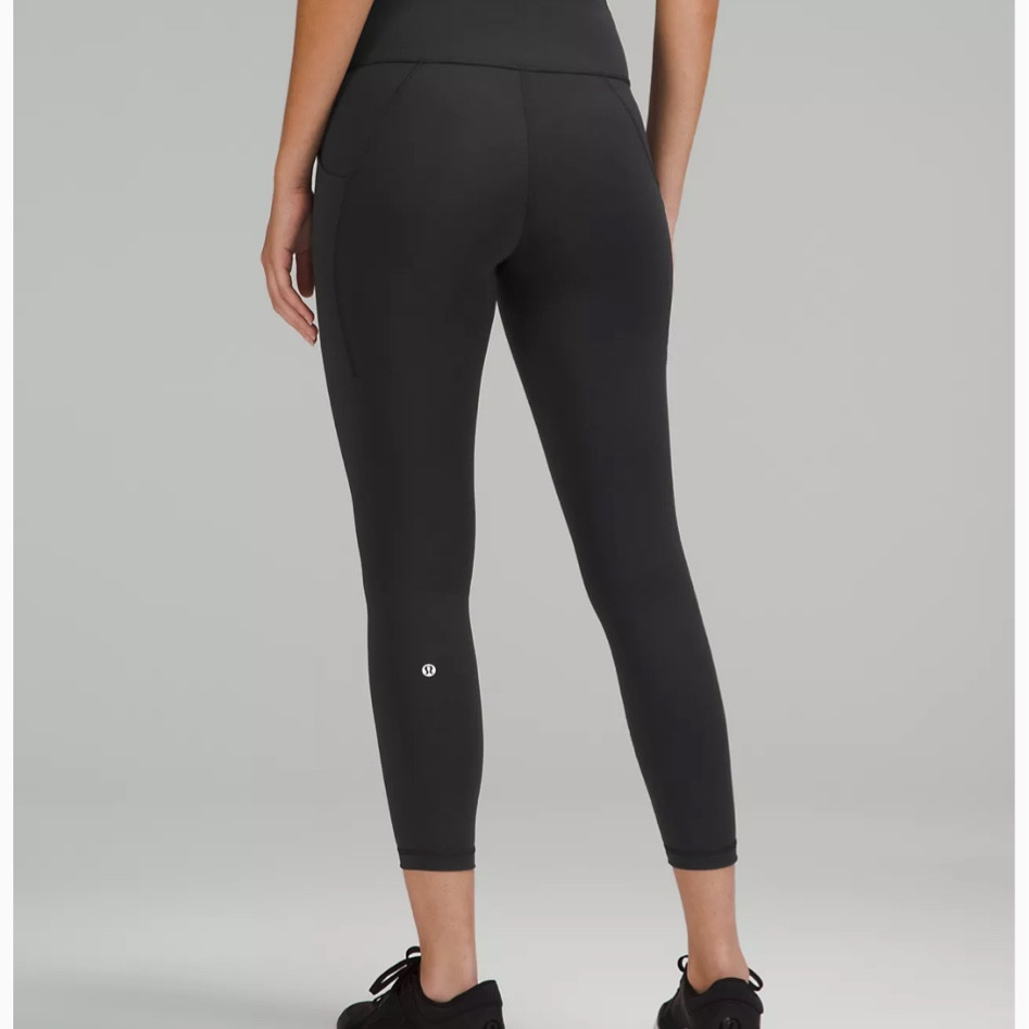 lululemon wunder train with pockets 

#LTKFind #LTKGiftGuide #LTKunder50
