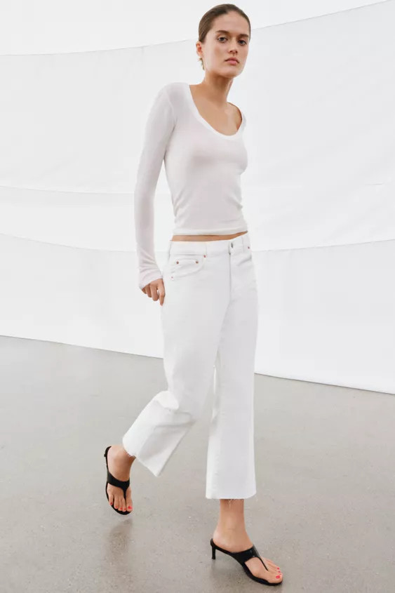 ZW COLLECTION CROPPED FLARE MID-WAIST JEANS | Zara UK