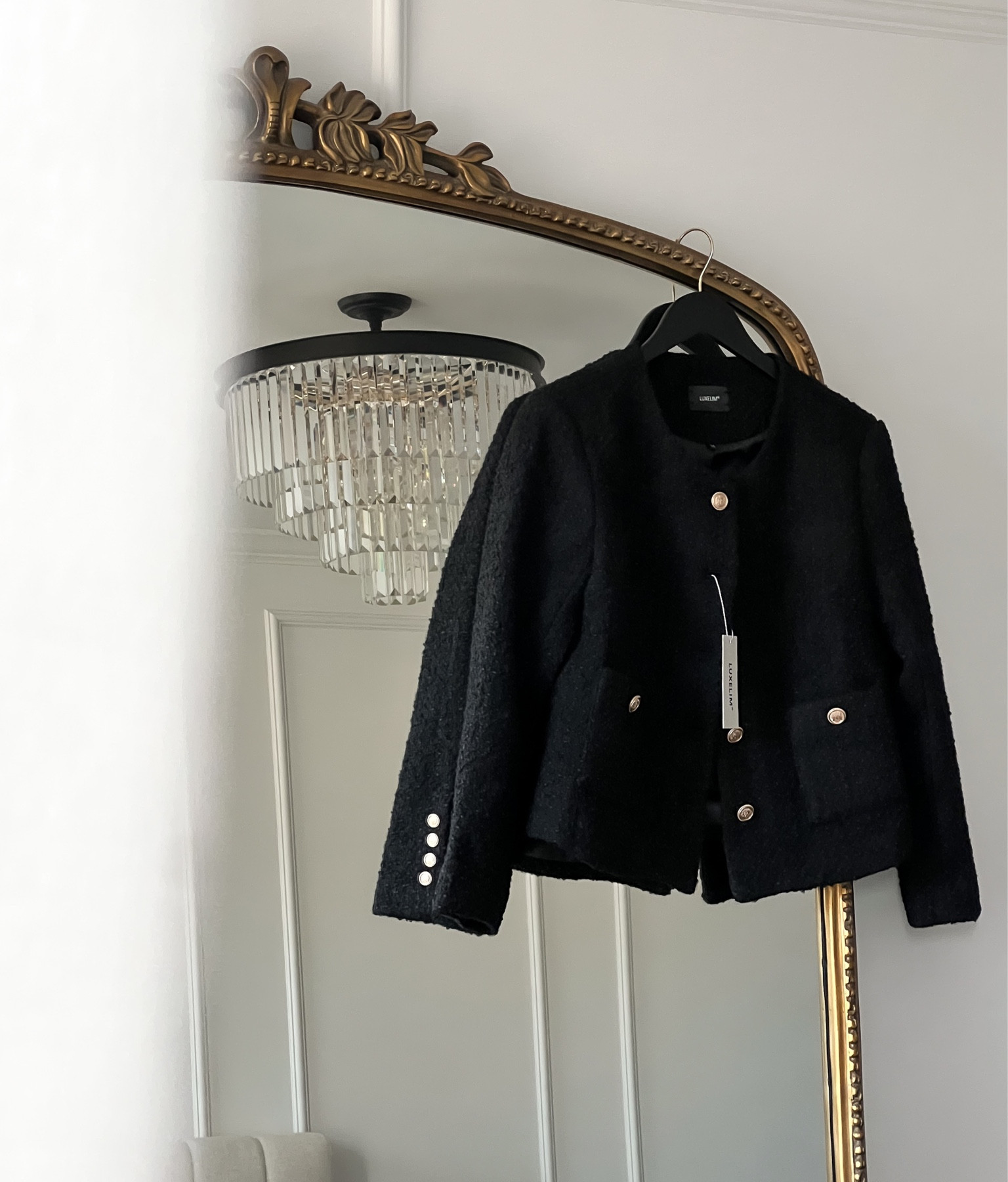 Grab the jacket for 20% off on the website ✨ 

LTKFestiveSaleDE #LTKsalealert #LTKstyletip