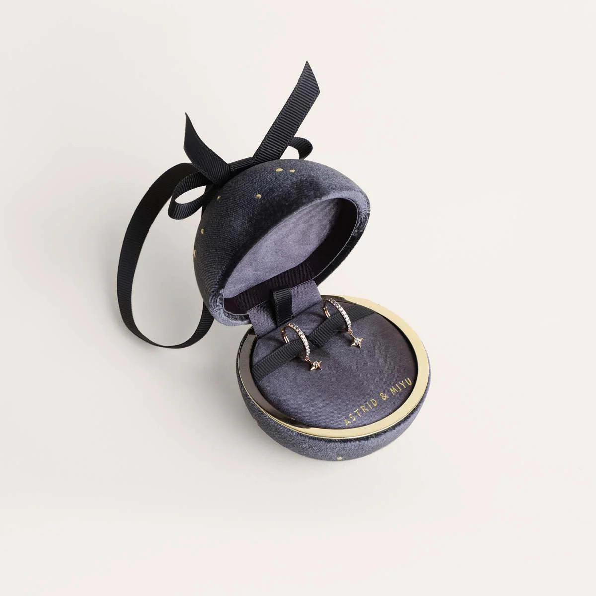 Cosmic Star Hoops Gold Bauble | Astrid & Miyu Gifts | Astrid and Miyu