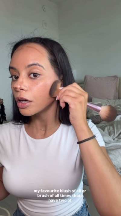 A 5-minute makeup routine for my girls who are on-the-go! 

@DIBS Beauty @itcosmetics @Tarte @PUR Cosmetics @Sephora @ulta

#LTKdayinmylife #LTKBeauty #LTKvlog