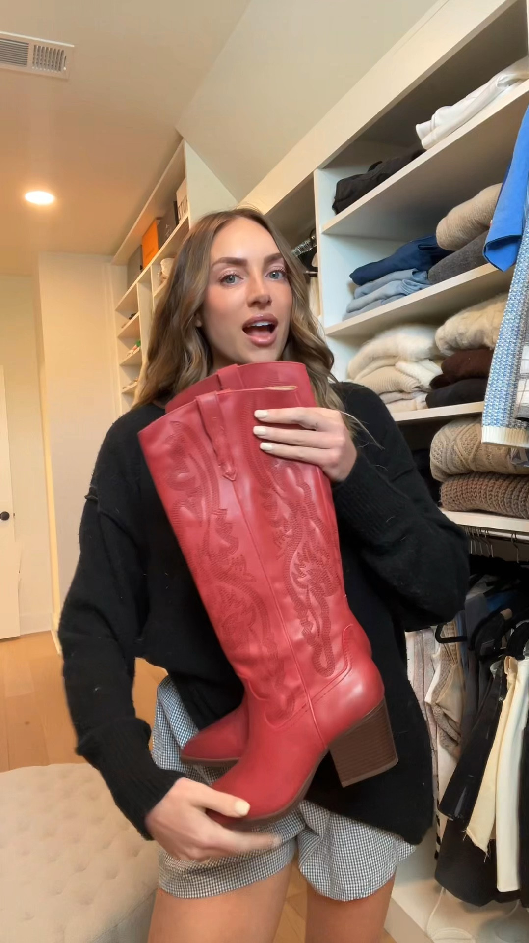 Obsessed with these red cowgirl boots for fall ❤️❤️ on sale for $109 plus an additional $20 off with code FLOAT 

#LTKFindsUnder100 #LTKFallSale #LTKShoeCrush