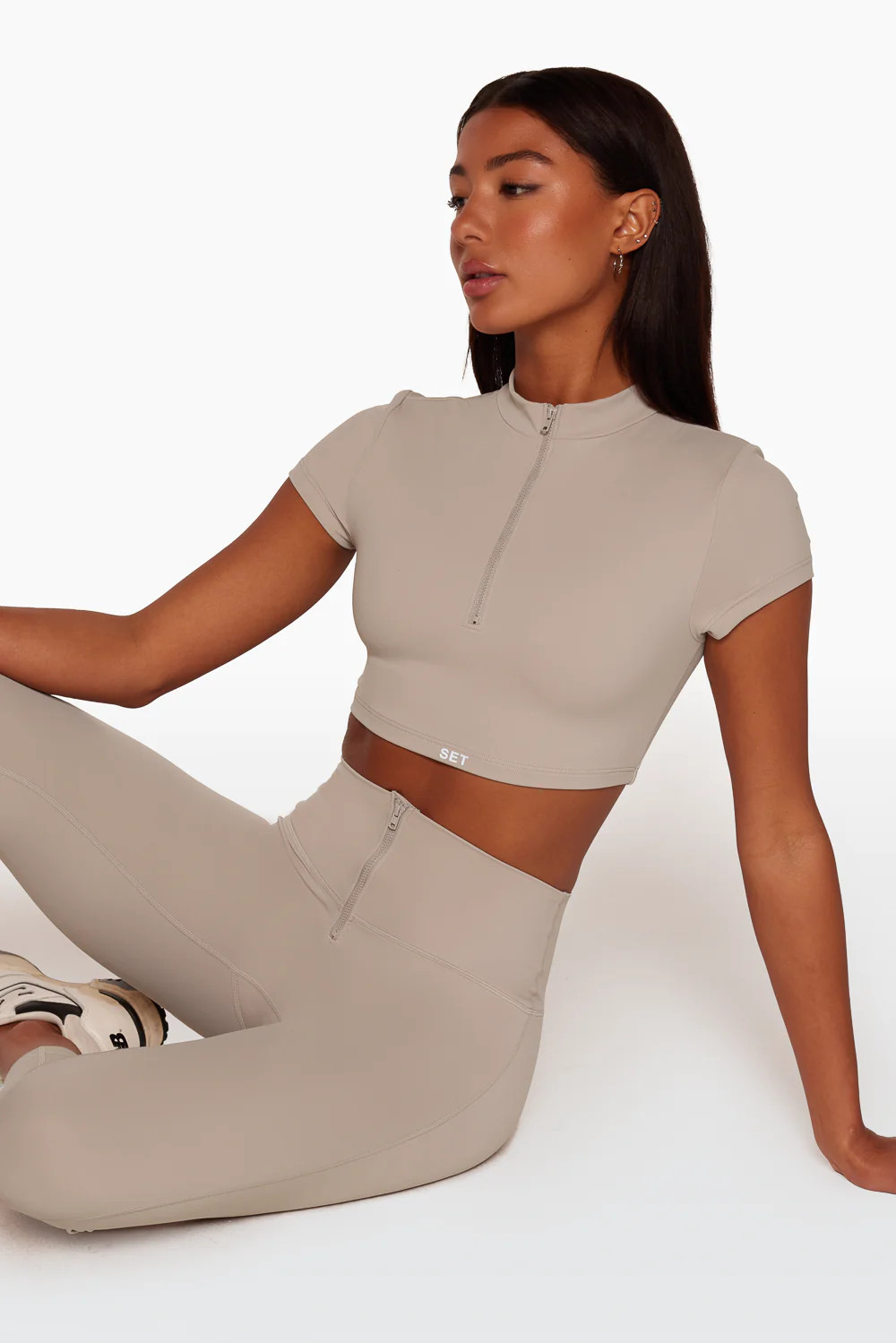 SPORTBODY® MOCK ZIP BRA 
                            summit | SET Active