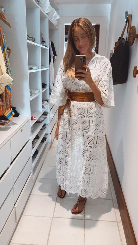 Gorgeous white dress. Elegant and chic 
Runs tts . This is small 
White summer dress 


#LTKSeasonal #LTKStyleTip #LTKTravel
