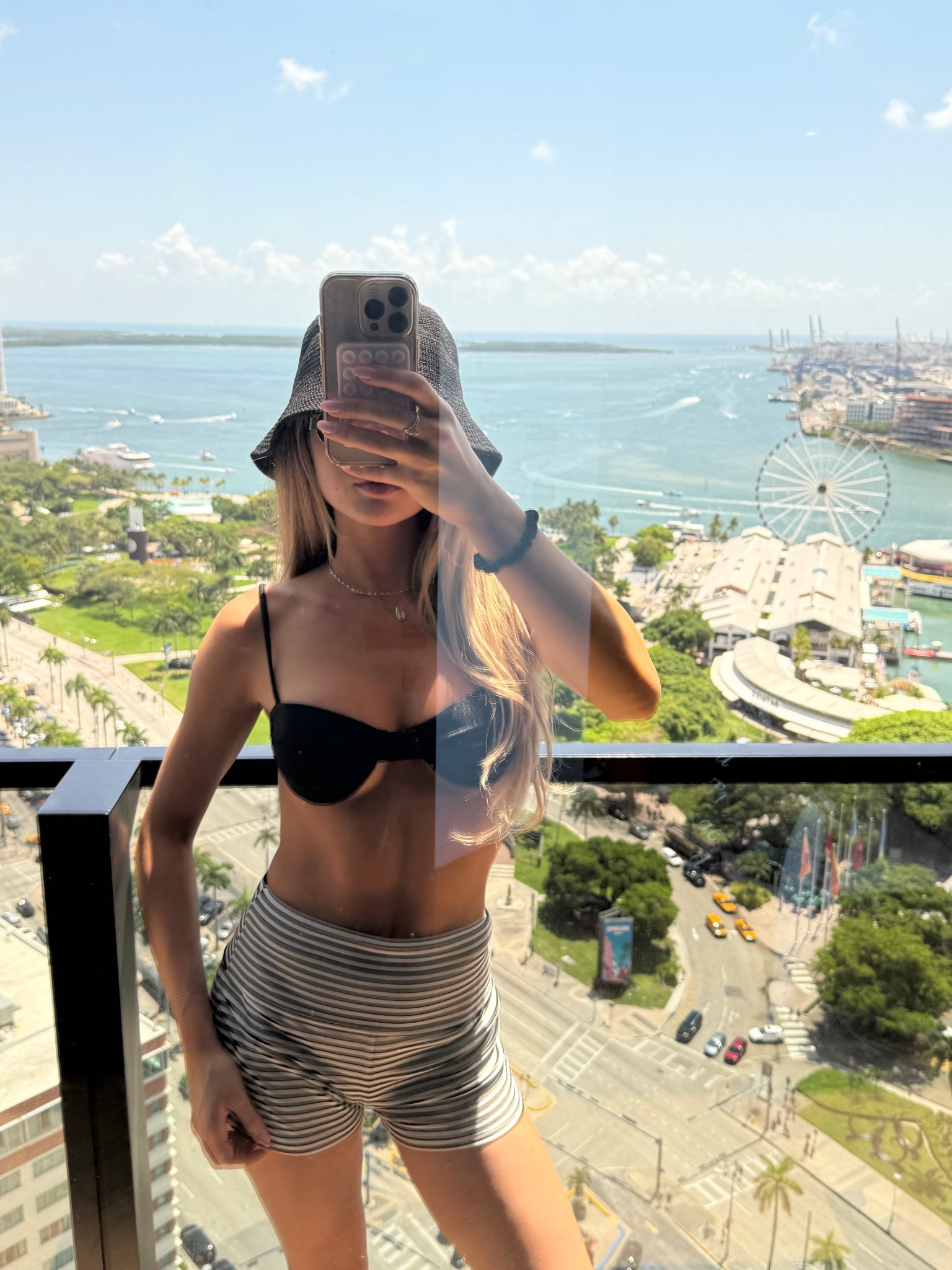 Size small 

#LTKSeasonal #LTKFindsUnder100 #LTKSwim