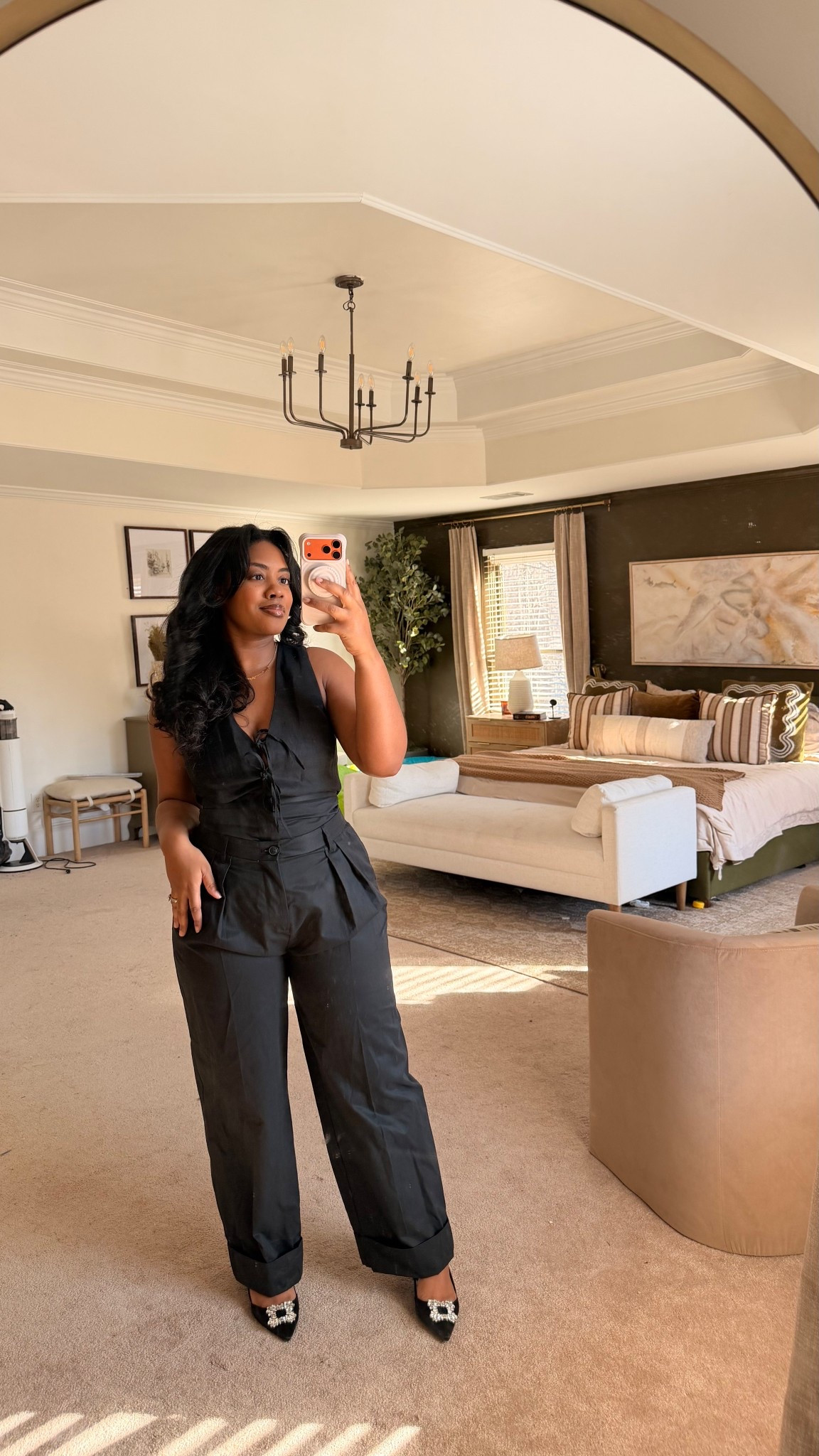 A black look is a black look and this one is top tier. I love these trousers that are high wasted and universal. I loveeeee. 

#LTKMidsize #LTKootd #LTKWorkwear