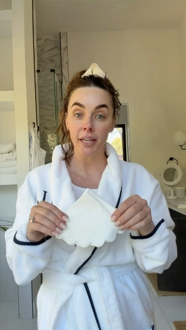 How I wash my face using The Skinny Confidential’s new face towels

#LTKBeauty