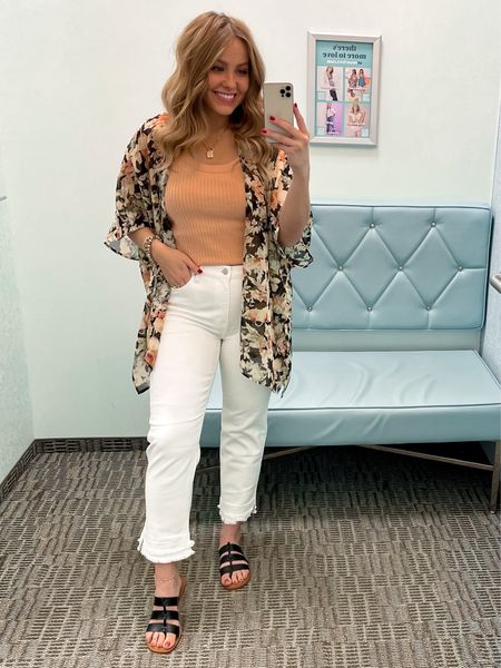I love this spring kimono! Perfect balance of light and dark! So many ways to style it for the spring season! 
Easter outfit. Graduation outfit. Brunch. 

#LTKSpringSale #LTKsalealert #LTKstyletip