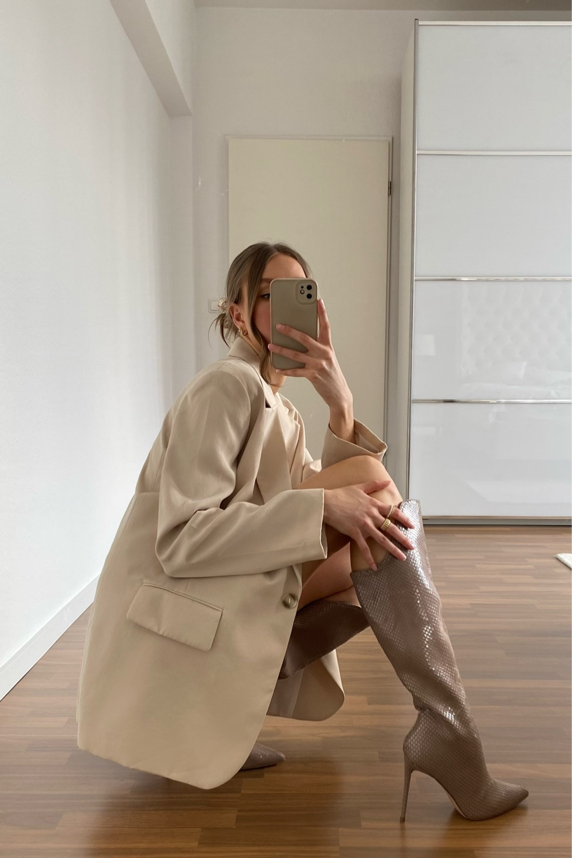 Oversized blazer with boots 🫶🏼🤍

#LTKunder50 #LTKfit #LTKFind