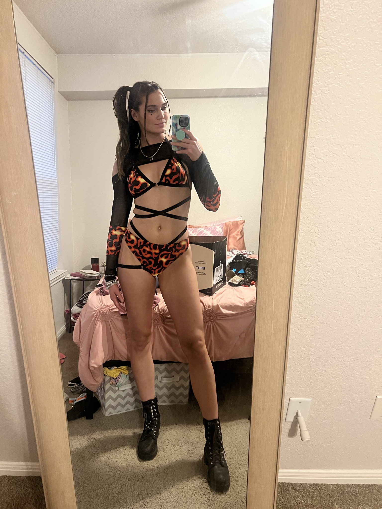 Rave fits and accessories 💃🏻👯‍♀️✨ #festivalfit #rave 