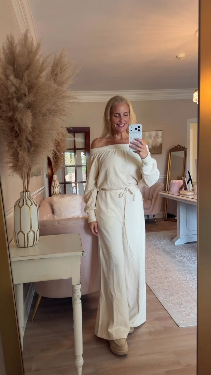This adorable white jumpsuit is perfect for lounge, running errands or a travel outfit. So comfy! Runs a little big. I'm wearing a small and an extra small would fit better. ￼￼

#LTKdayinmylife #LTKgrwm #LTKootd