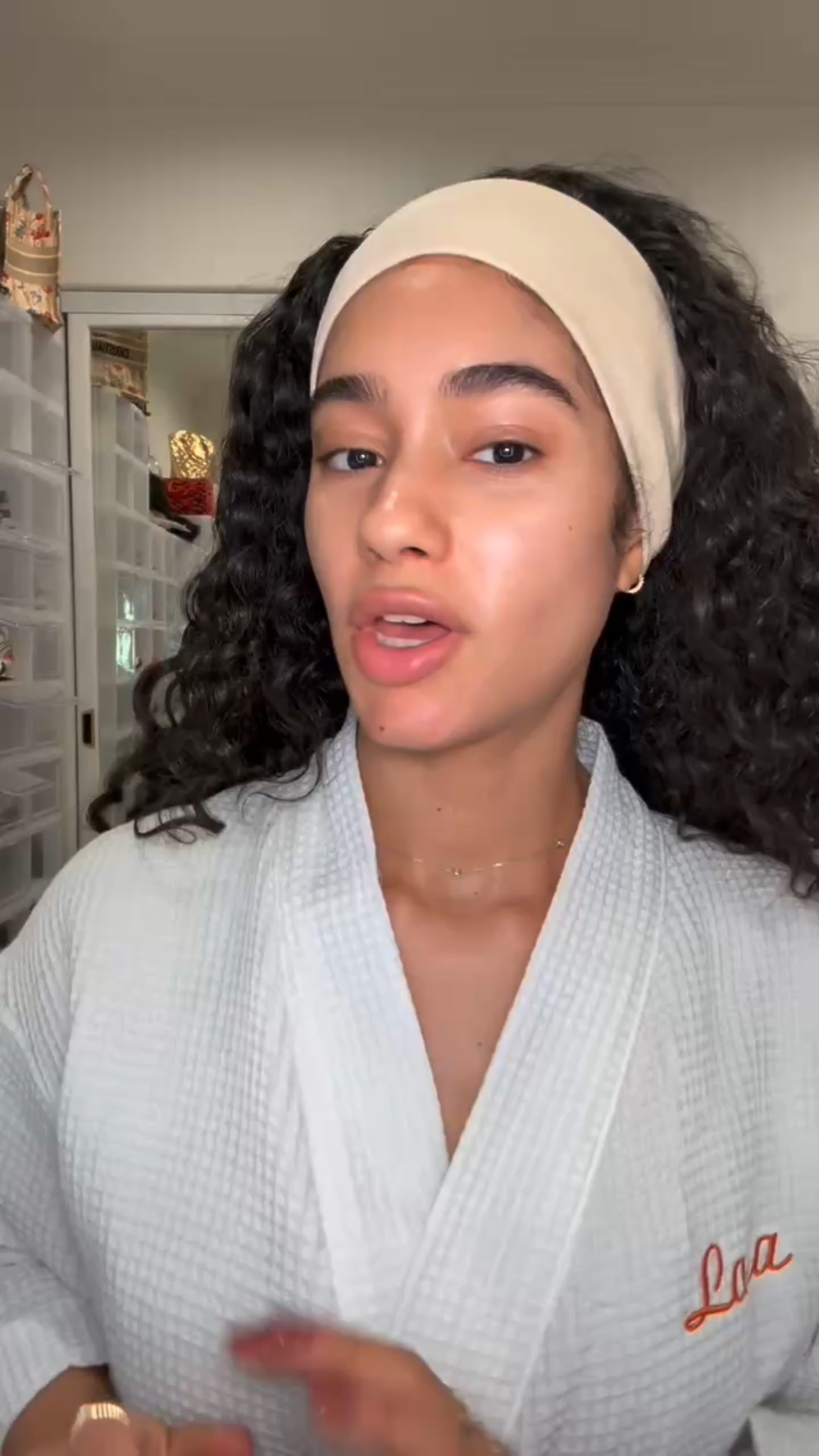 My fav Clarins serum for a hydrated base ✨

#LTKBeauty #LTKgrwm #LTKmorningroutine