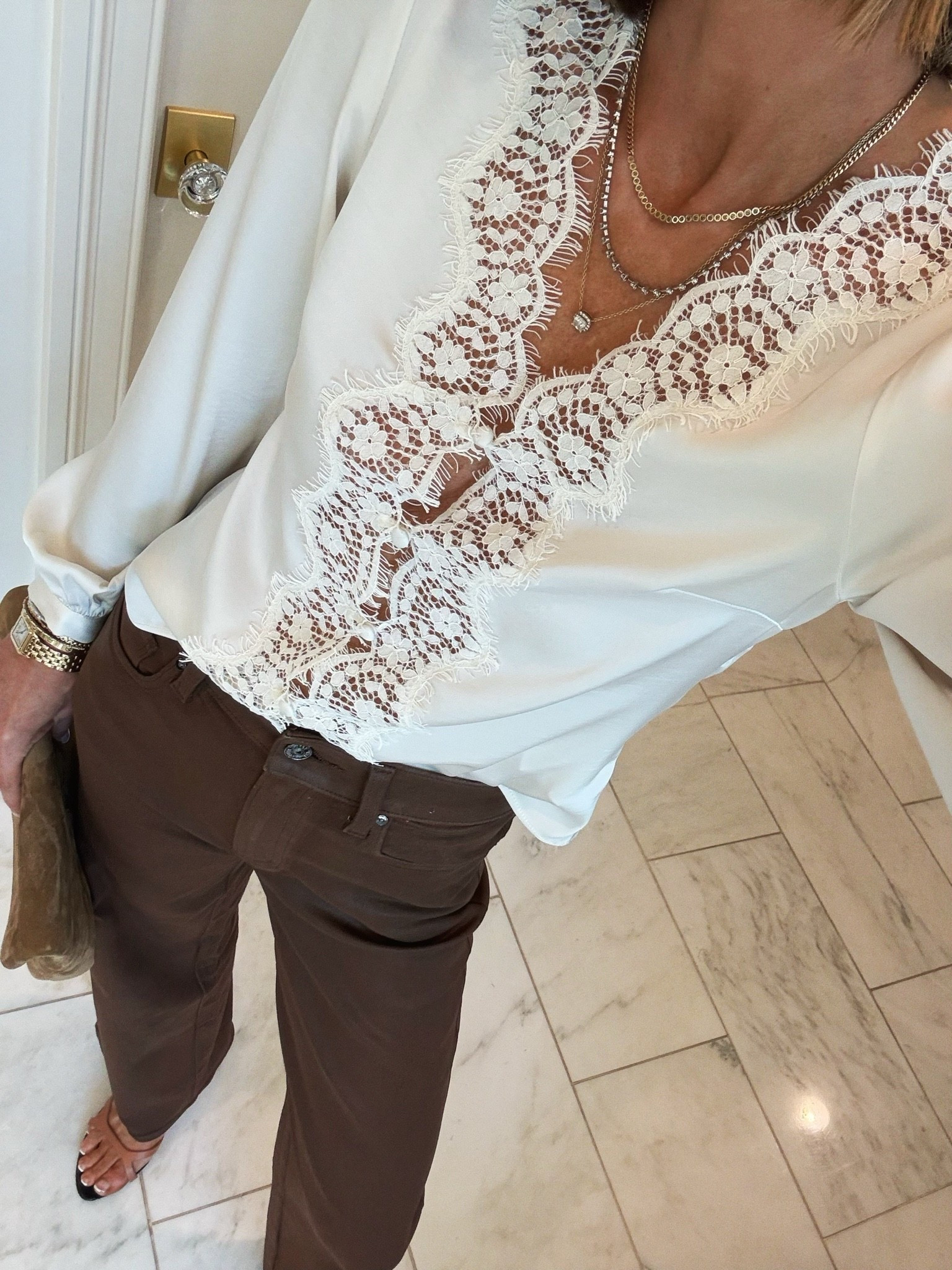 Fall date night outfit idea! These jeans have a luxe coating that’s perfect for going out looks.

#LTKootd #LTKSeasonal #LTKOver40