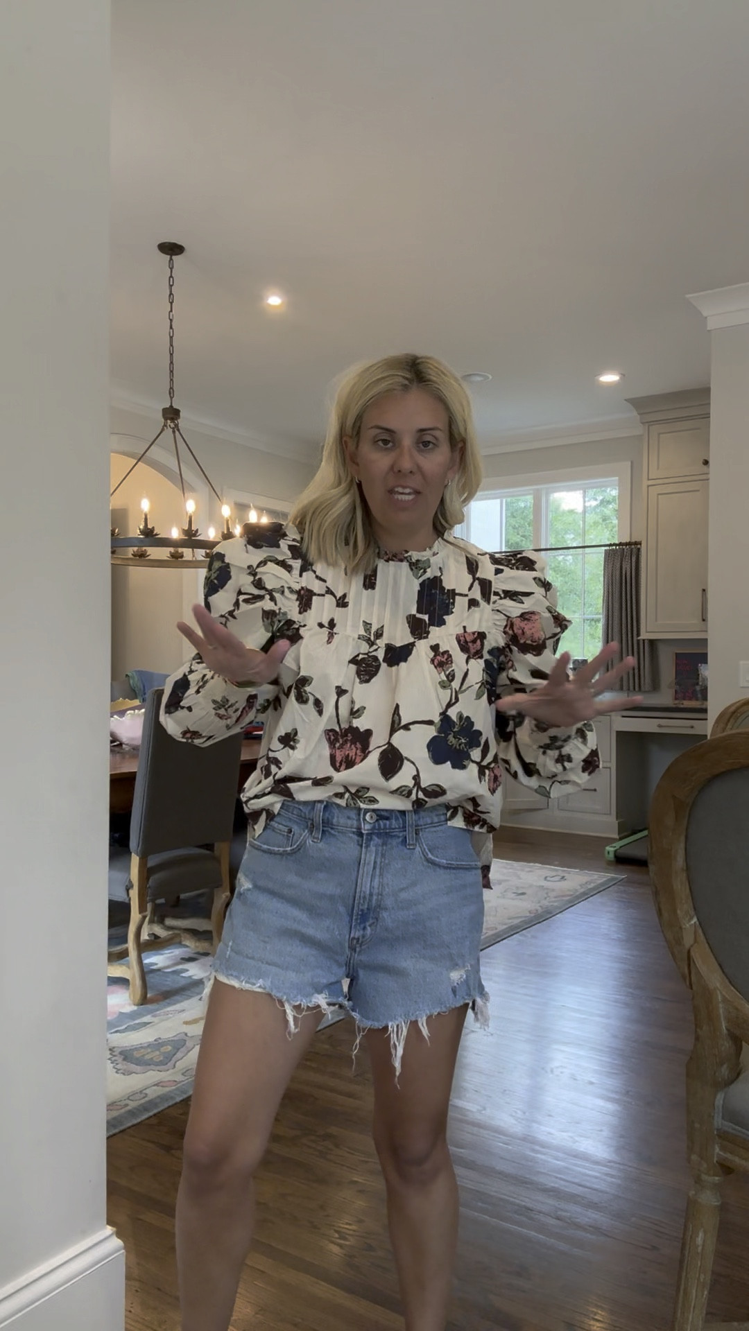 A statement top (actually 2) you will wear on repeat this fall season!
+ some cute bottom options too!

I’m in small shirts, 29 shorts, small skirt


#LTKStyleTip #LTKOver40 #LTKSeasonal