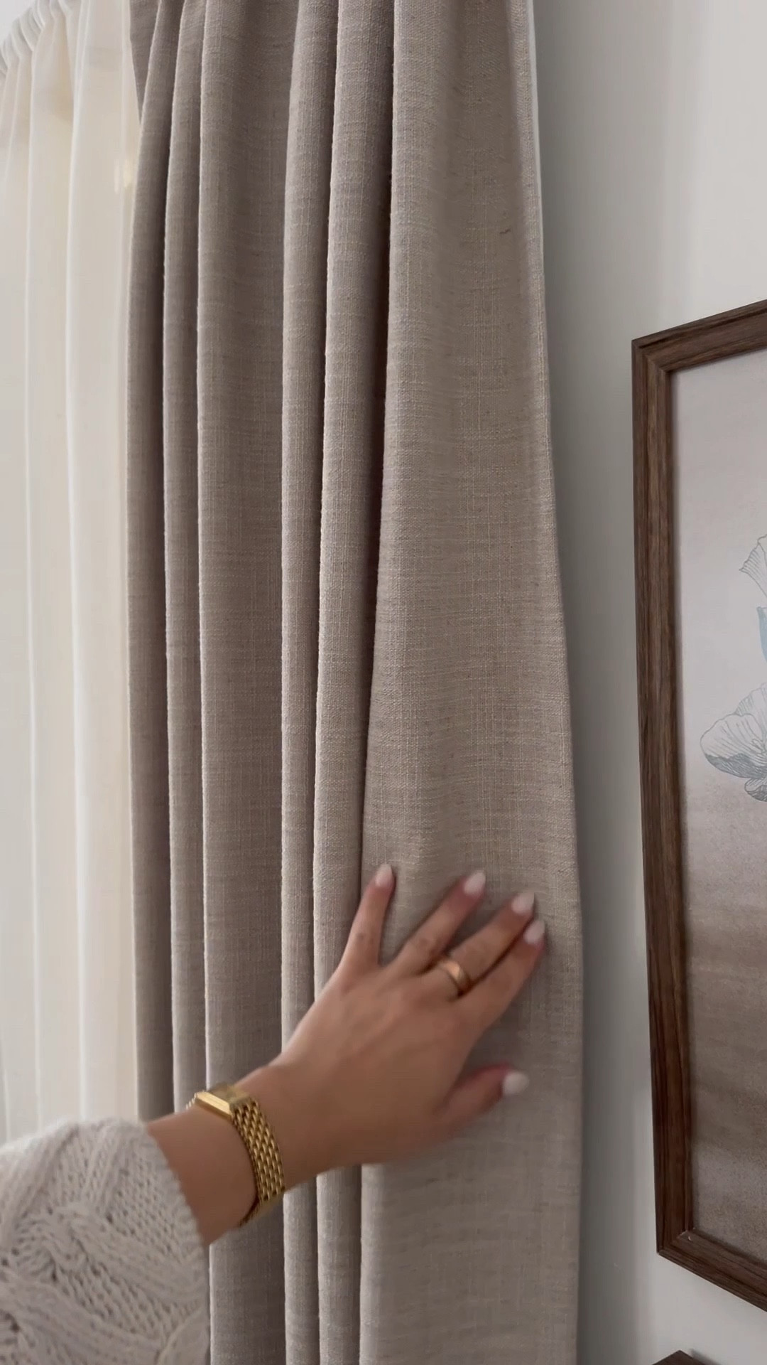 Elevating my living room with these gorgeous curtains from TWOPAGES Curtains, perfect timing for Autumn 🍂
Details here,
🤎Liz Linen Collection🤎
Color: Burlywood Birch
Pleat: Triple Pleated
Shading: Room Darkening 70%
Body: Memory Shaped
Enjoy 22% off with my code “SEREN22” 🤍

#LTKaustralia #LTKautumn #LTKhome