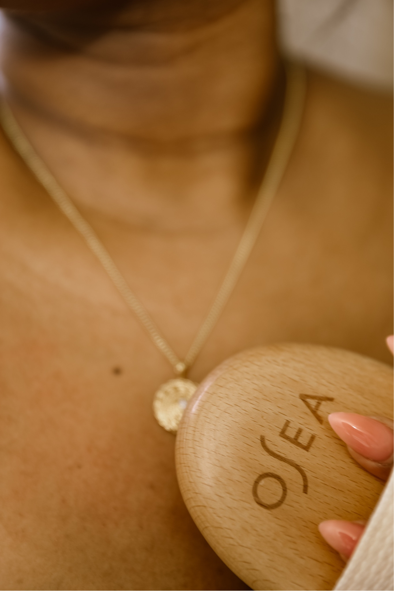 Dry Brushing for Stretch Mark Improvement 

#LTKcurves #LTKbump