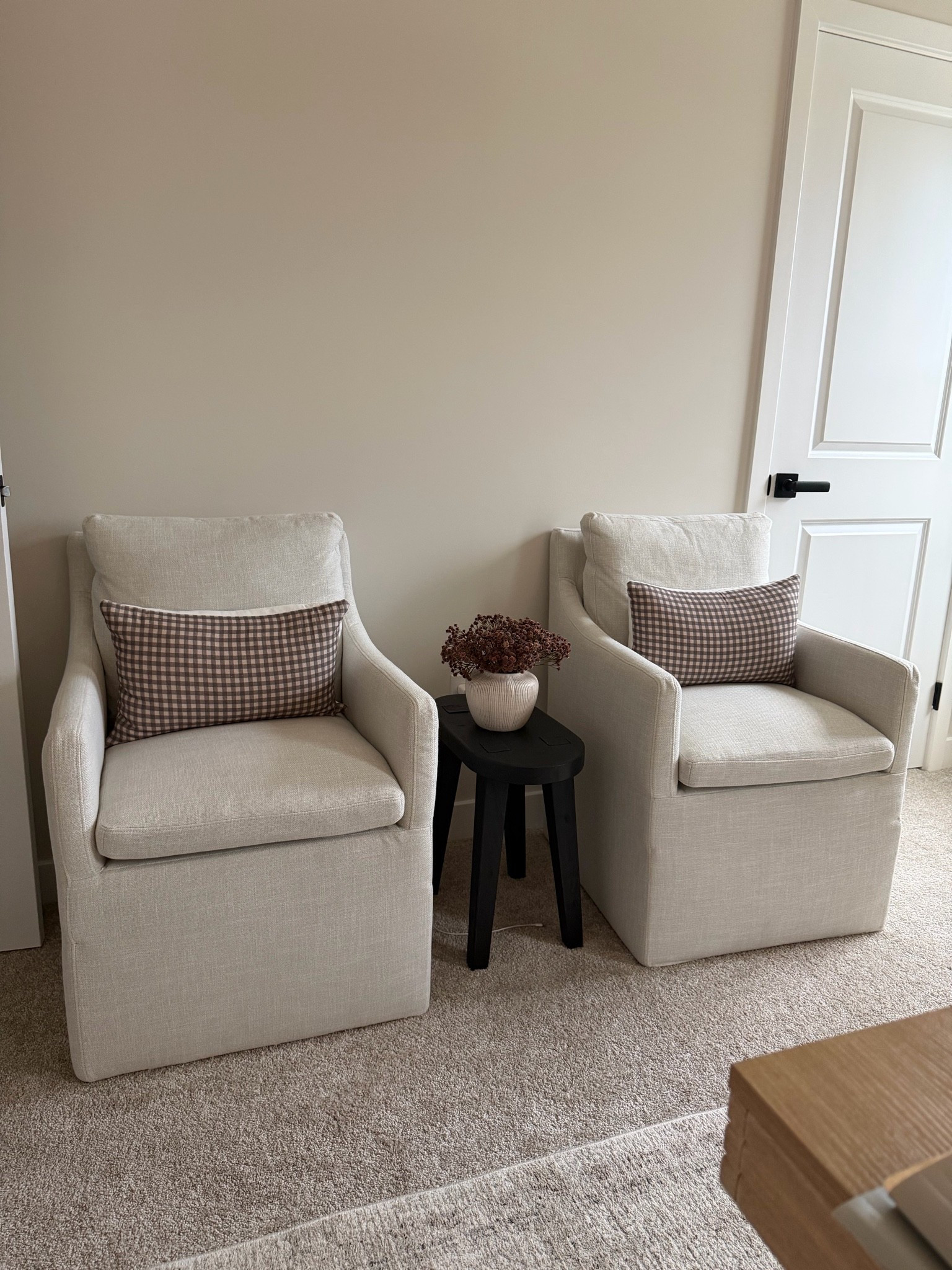 Upholster chairs, gang, print pillow, cover, black side table, cream, vase, chairs, office, chairs, dining room, chair, chairs, cozy chair, reading nook

#LTKU #LTKSaleAlert #LTKHome