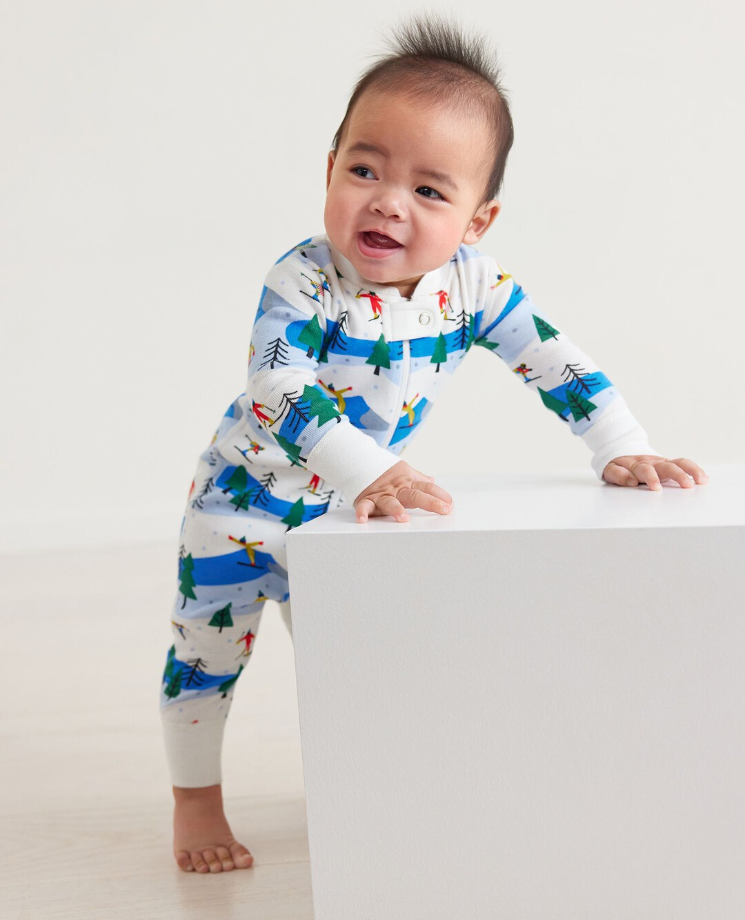 Holiday Print Baby Zip Sleeper | Hanna Andersson