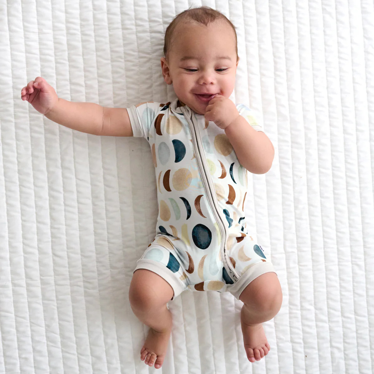 Luna Neutral Shorty Zippy | Little Sleepies