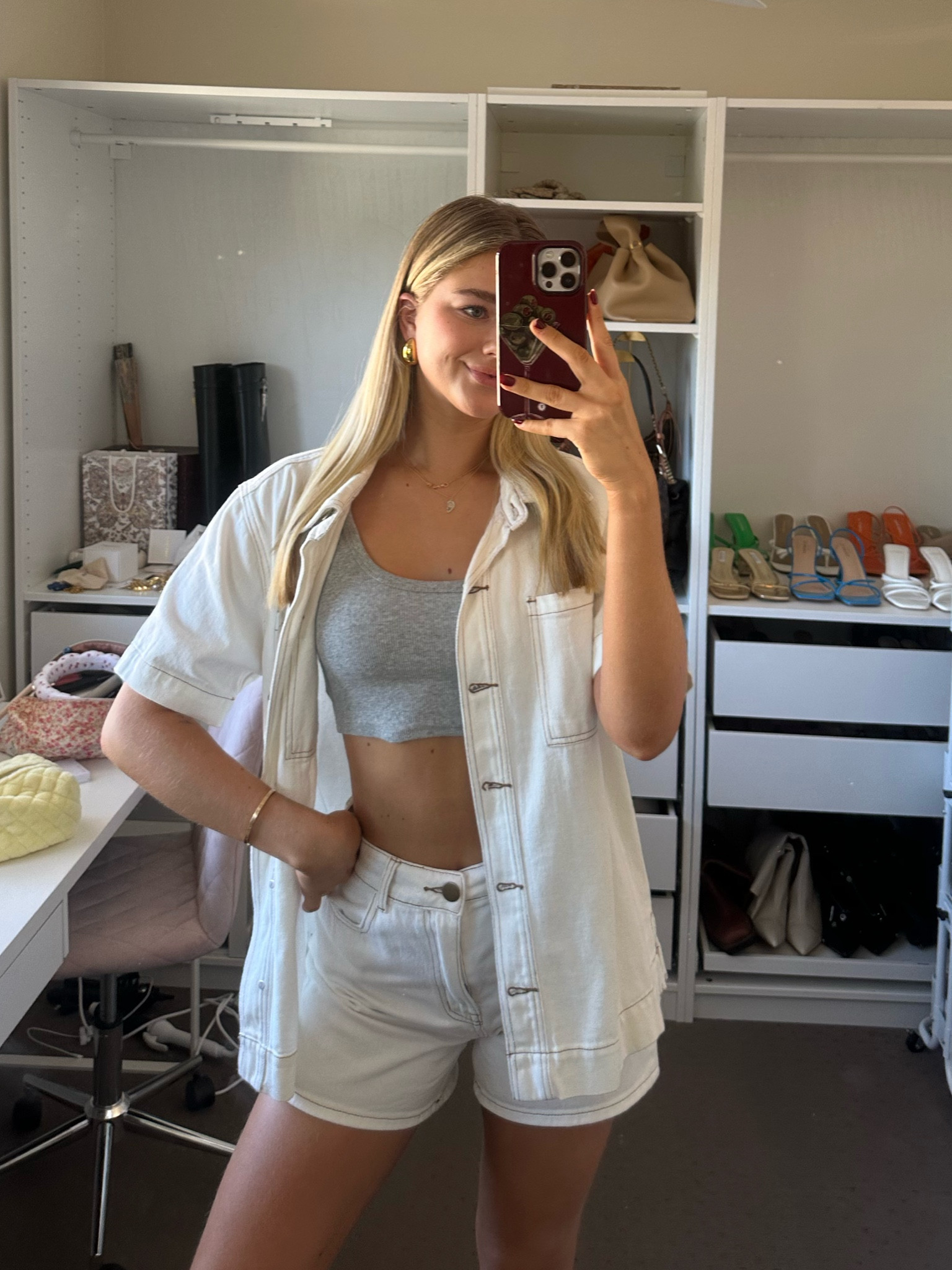 Shirt is not available anymore so have linked the long sleeve version! And the rest is linked. ILY