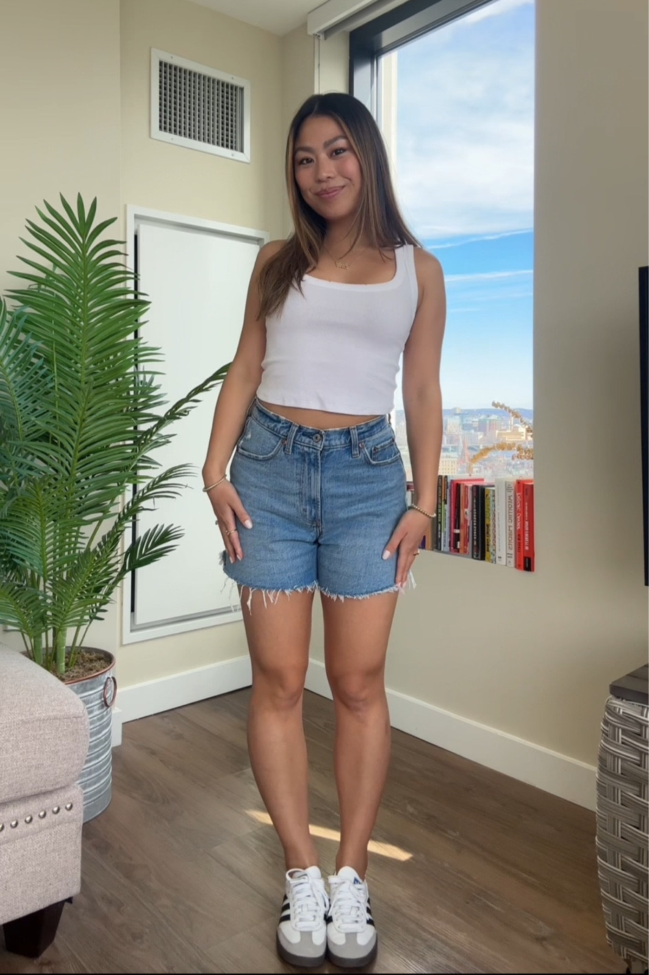 shorts- 25 short in shade “medium"