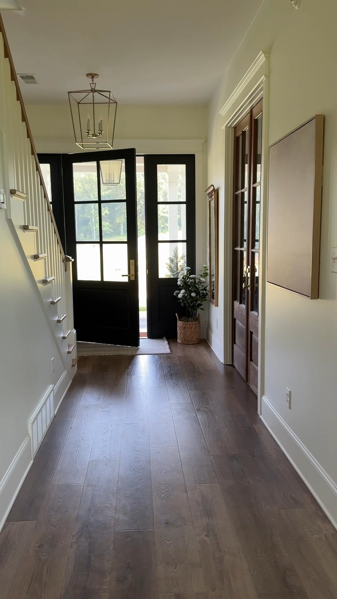 Today only, the Threshold with Studio McGee collection is 30% off online—and yes, that includes their newest release. I’m sharing a few favorite pieces I already own and love: the large neutral wall art, floral block print bedding, exaggerated rim vase, blue shagreen decorative boxes, and both the wall art and Summer Pastures art. These pieces have added so much charm to our home.

#StudioMcGee #ThresholdTarget #TargetSale #HomeDecorFavorites #NeutralHomeStyle

#LTKSaleAlert #LTKFindsUnder100 #LTKHome