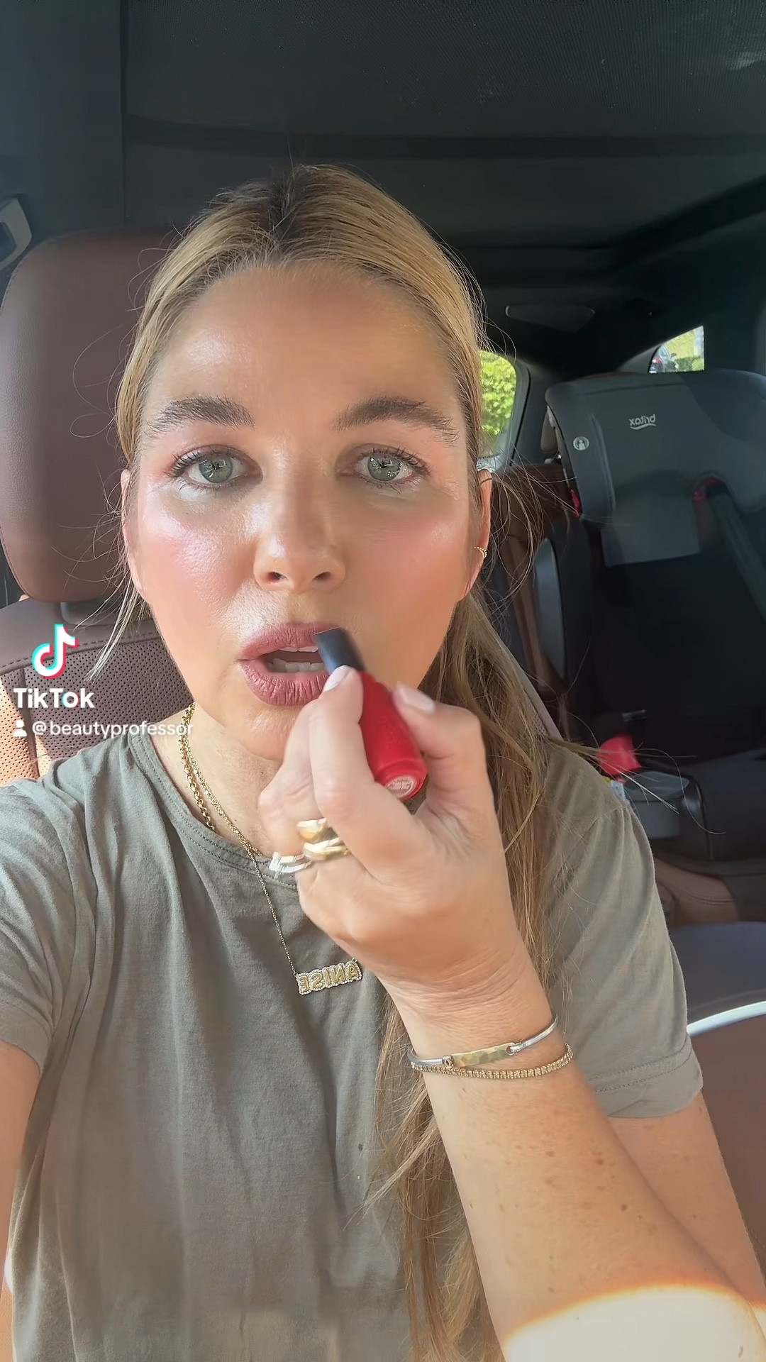 Lip mix is wherever walnut waterproof liner and wherever walnut lipstick 💄 🍂

#LTKVideo #LTKFindsUnder50 #LTKBeauty