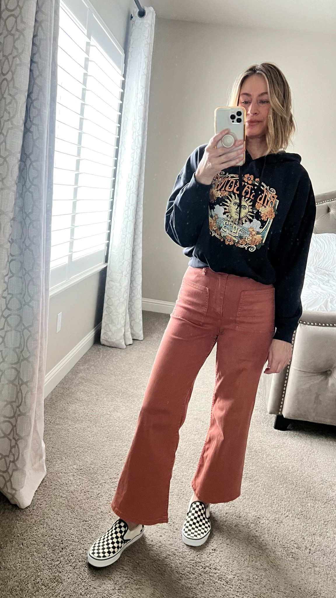Outfit of the day 🧡
Jeans: wearing a 27 but could also do a 28
Sweatshirt: wearing a medium (on major sale)! 
Shoes: Vans (fit TTS)



#LTKSaleAlert #LTKOver40 #LTKootd