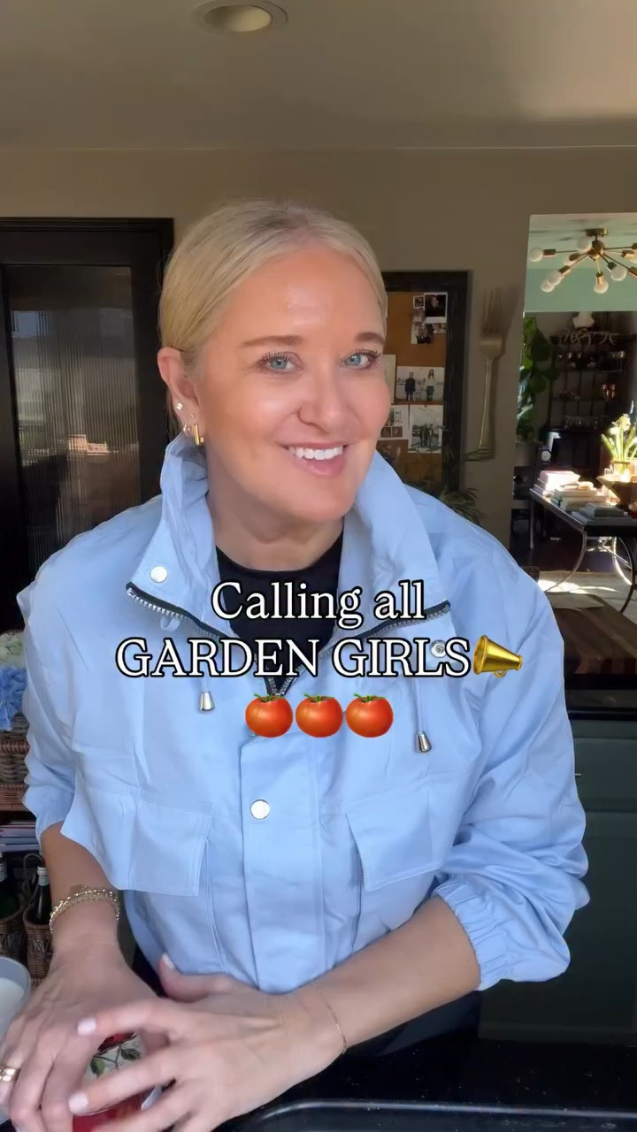 Calling all Garden  girls! If you love the scent of Tomato Vine 🍅 candles, I found some great ones @homegoods 🙌🏻 Comment SHOP for some others I found! 

I love this scent and look forward to this time every year when the tomato vine candles arrive!  They all smell slightly different, but all so good! 

What candle scent do you look forward to in the Spring/Summer?
#candles #homegoods #homegoodsobsessed #tomatovine