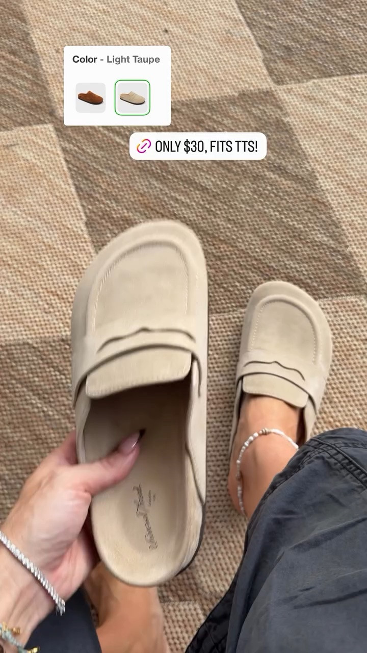 These target clogs WILL sell out fast srsly so so good! Fit tts early fall outfit, fall shoes

#LTKdayinmylife #LTKootd #LTKSaleAlert