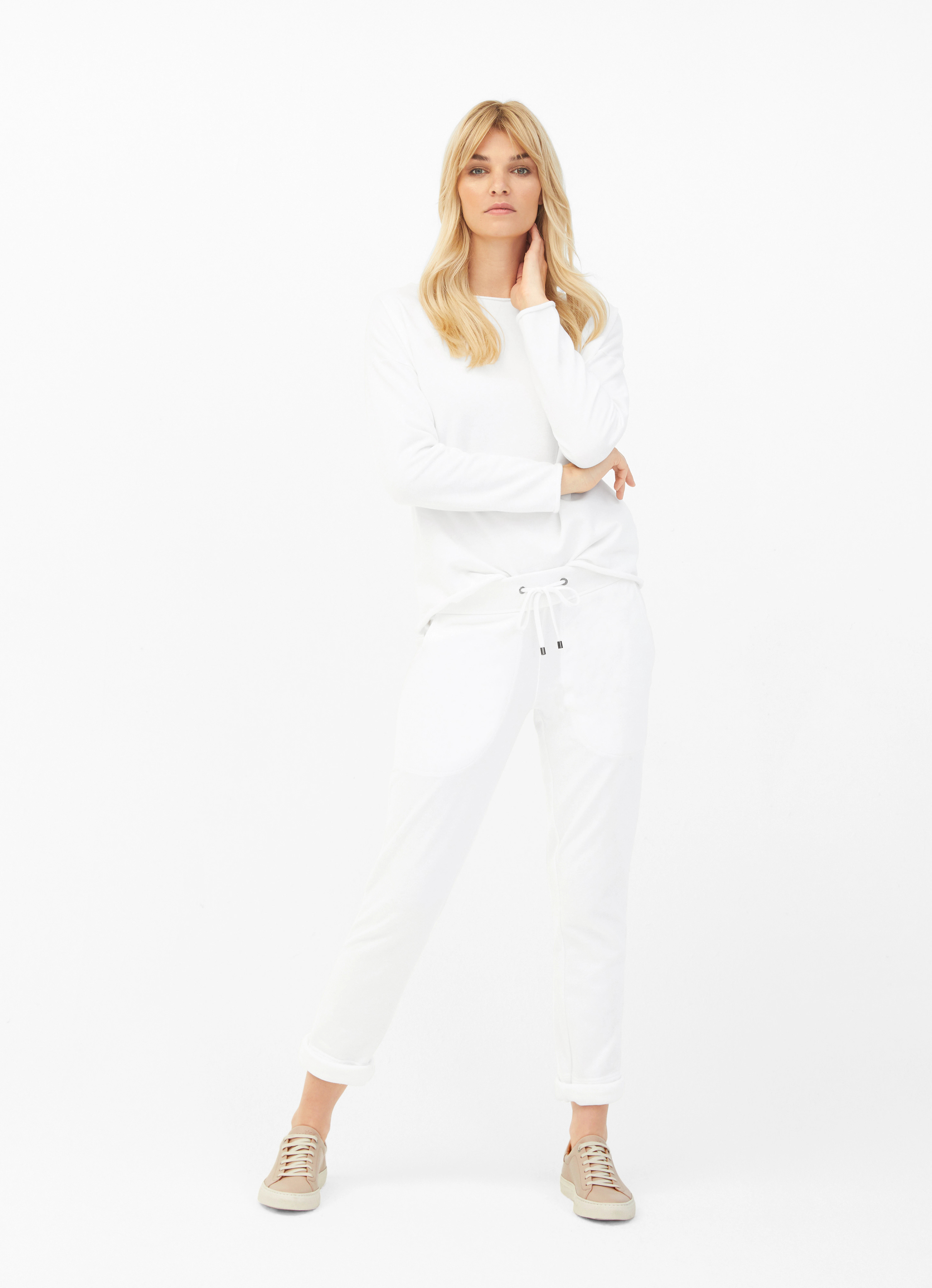 Loose Fit - Sweatpants Cathy in Weiß | Hosen online kaufen bei JUVIA | Juvia DE