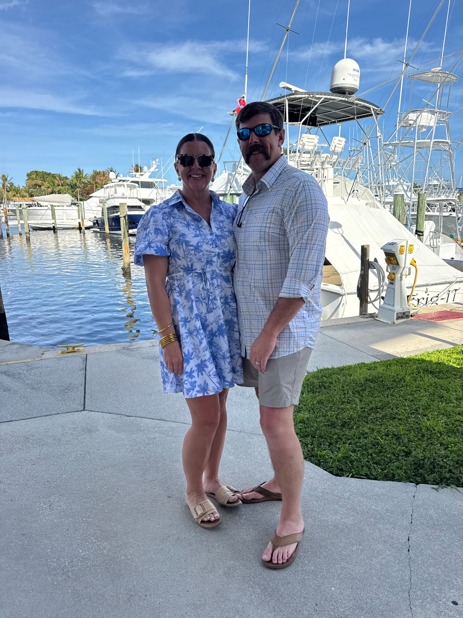 The perfect dress for a beach vacay! 

Target, beach vacay, summer dress, target style 