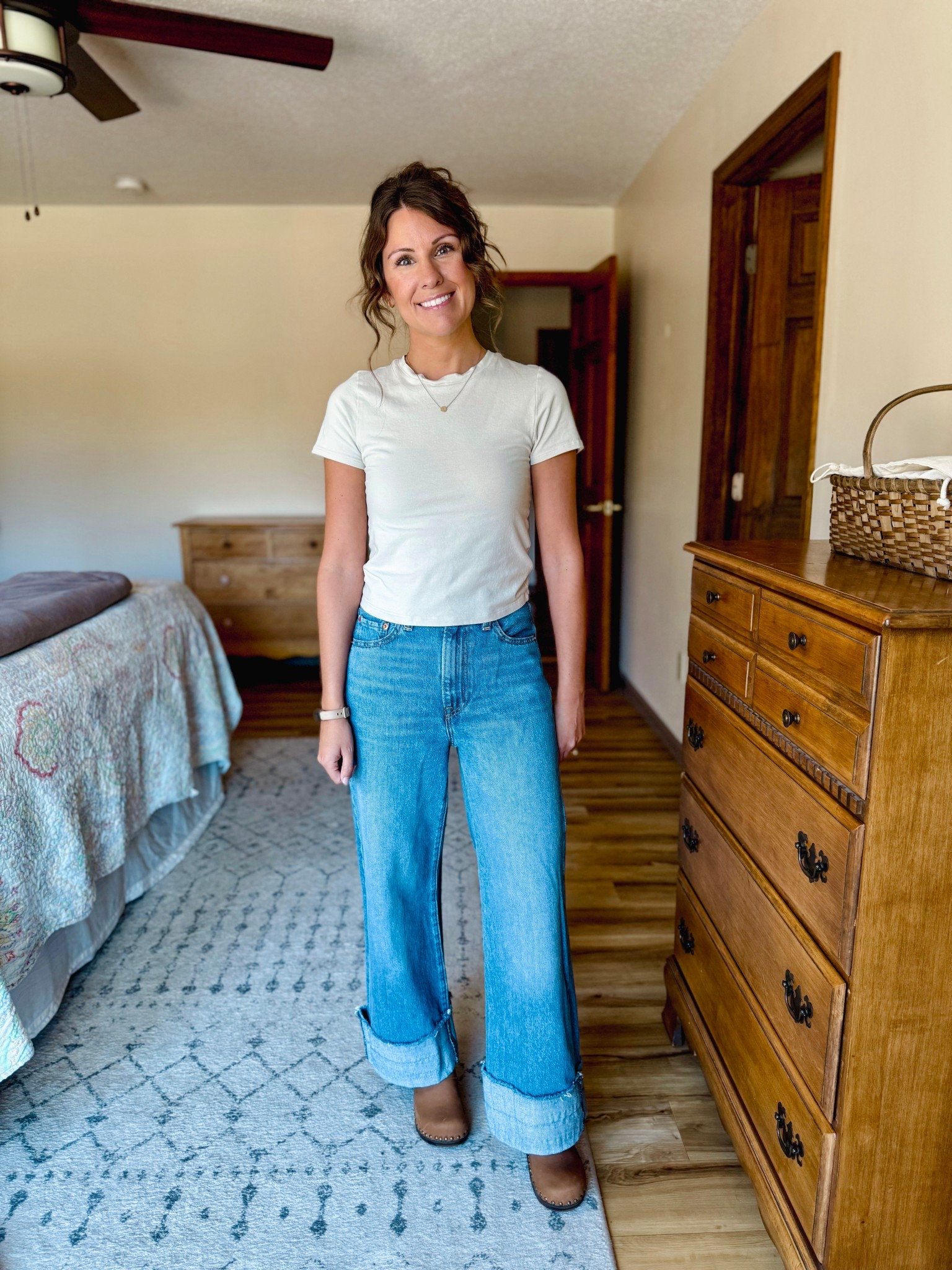 Levi's Ribcage Wide-Leg Jeans—I cuffed them myself. Size 0 



#LTKPetite #LTKSeasonal #LTKFindsUnder100