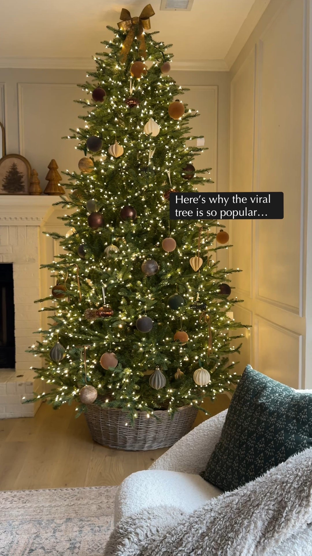 finally caved and bought the viral tree and i’m in love 😍🤩😭


viral christmas tree, twinkling tree #LTKFamily @homedepot

#LTKHoliday #LTKHome