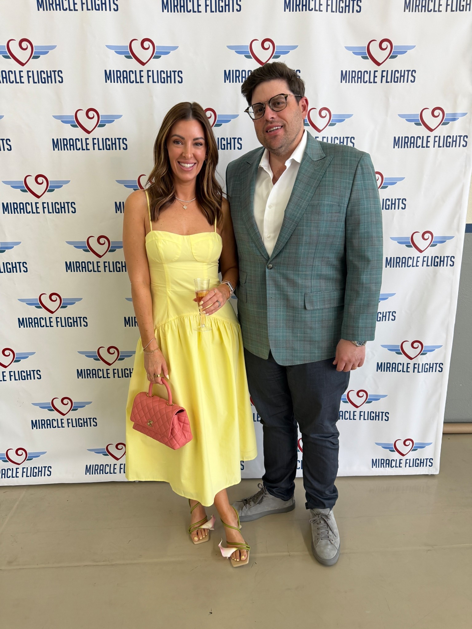 Sunny yellow for spring 💛

Dress is TTS I’m wearing size S
Shoes TTS