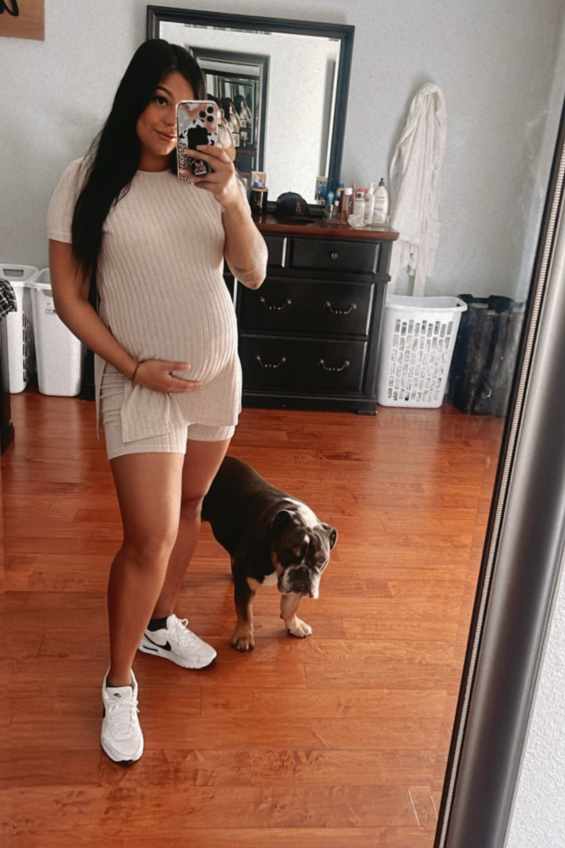 Comfy two piece set / size medium 
Shoes youth size 5 / women’s size 7 

#LTKBaby #LTKStyleTip #LTKBump