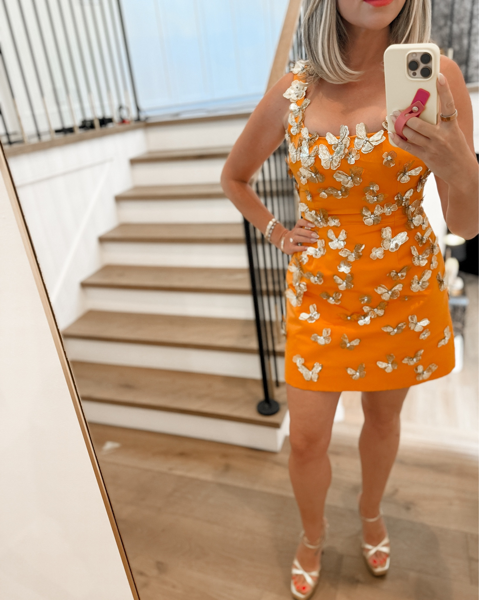 Amanda’s exact dress is sold out, here are some very similar options also by Carolina Herrera . 🦋 — Kim | Team AF