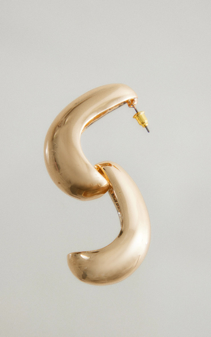 Gold Chunky Flat Curved Earrings | PrettyLittleThing CAN