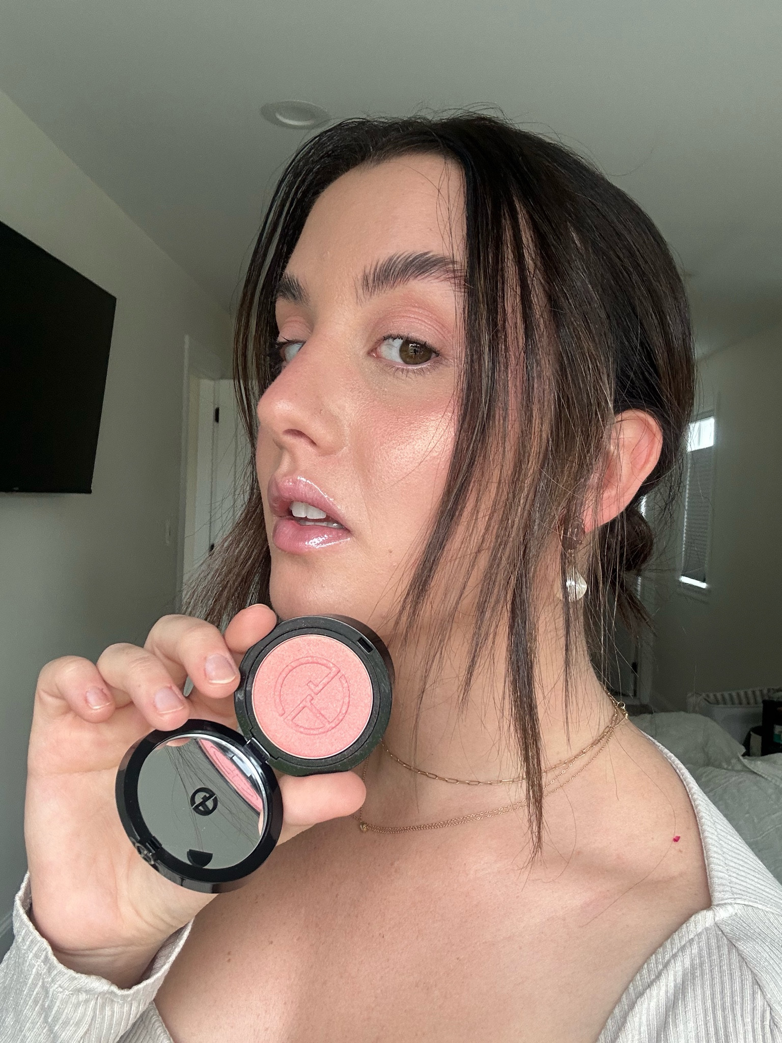 Wearing the Armani Luminous Silk Blush in Euphoric 💫 #sephorasale #innbeautyproject  

#LTKbeauty