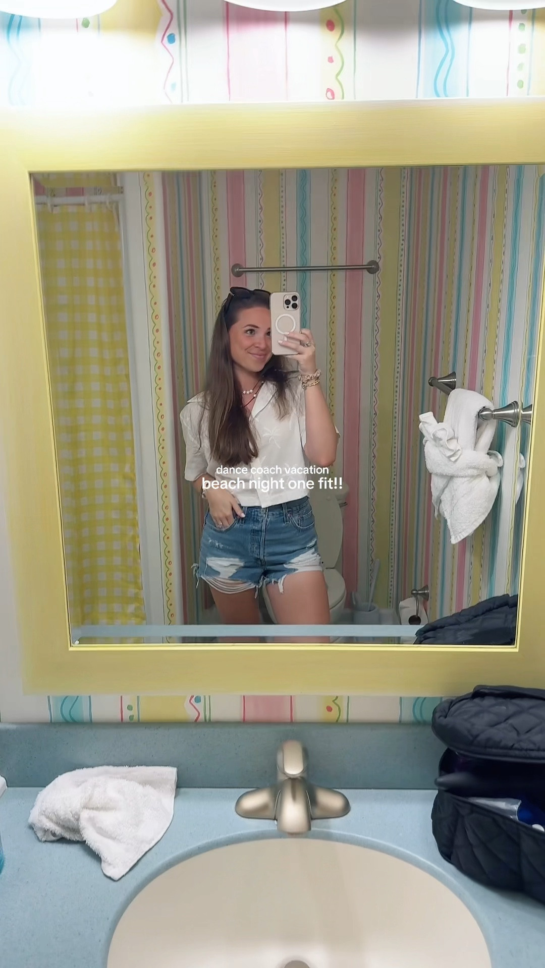 beach night one outfit!! 

- top: size small
- shorts: size 28
- bracelets are e newton and necklaces are seaside pearls!! 