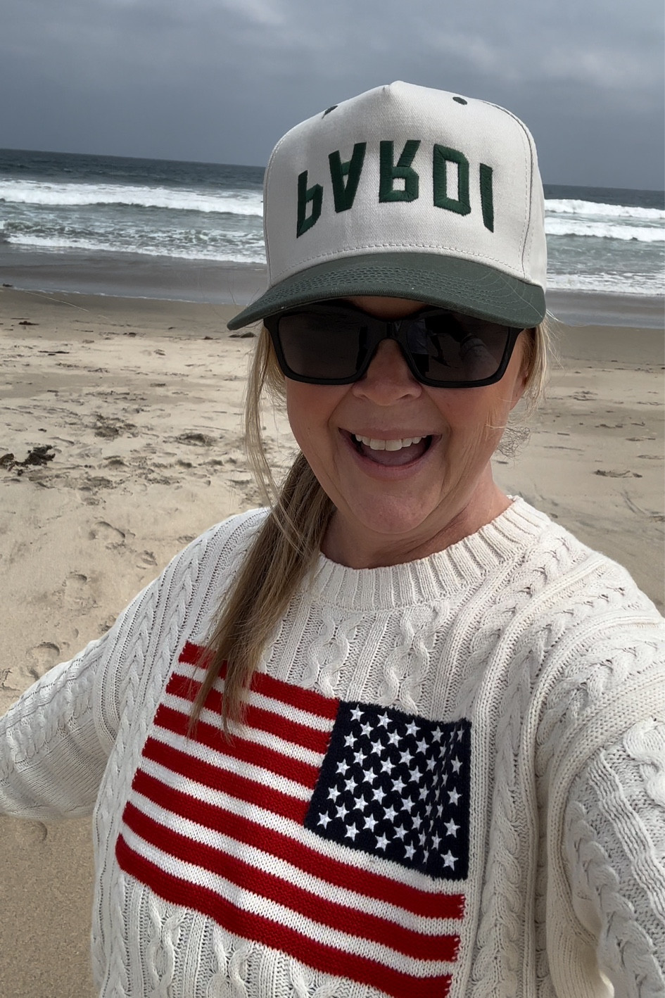 Love this sweater! So cute & comfy🇺🇸 Wearing a M

#LTKSeasonal #LTKOver40 #LTKootd